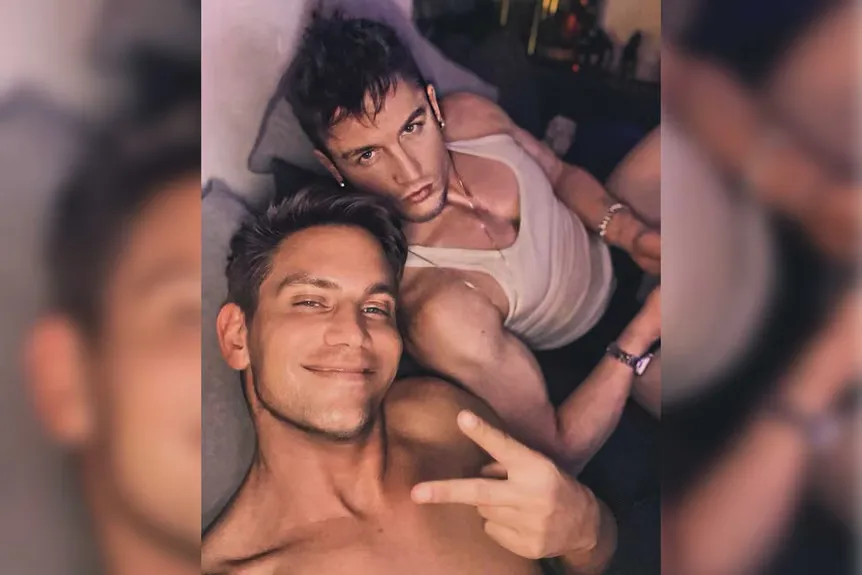 Jacob og Donald Zieben-hetteposisjonen for selfie' typeof='foaf:Image' title=