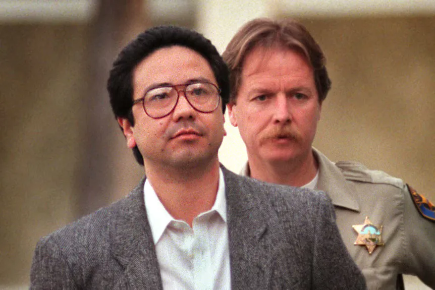 Michael Dally es acompañado al tribunal' typeof='foaf:Image' title=